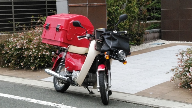 郵便バイク