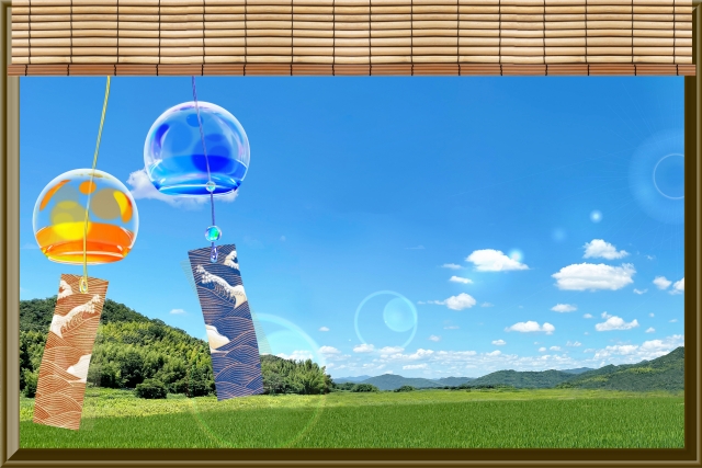 夏の青空と風鈴