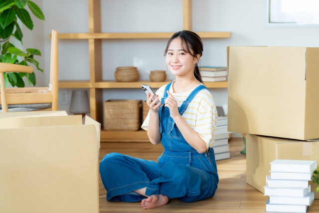 引越し　女性